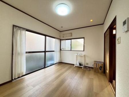 ���r���O�@�Ԏ��̕ύX�₻�̑����t�H�[���A���C�y�ɂ����k���������܂��B

