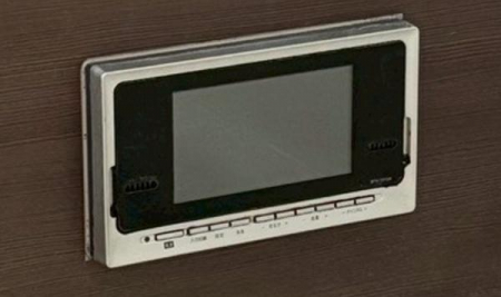 �����@�����ɂ̓e���r�����Ă��܂��B�����C�D���ȕ��ɂ͓��Ɋ������ł��ˁ�