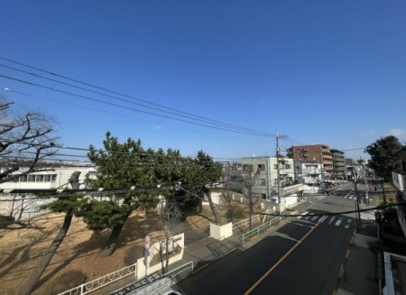 �Z�˂���̒��]�ʐ^�@�O�ʂɎ��E���Ղ錚�����Ȃ��A�S�n�悢�����������͂ł��I
���X�̕�炵�ɂ�Ƃ�������炵�܂���