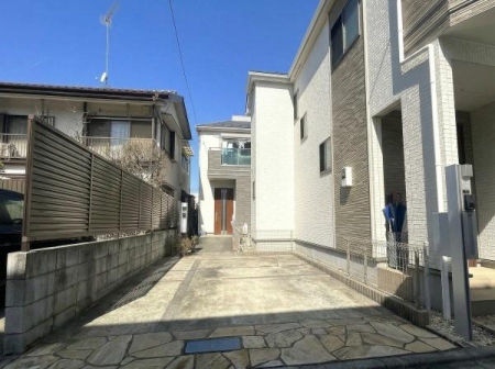 �@�����������l�����Z�݂₷���Ԏ��݌v��@���[�X�y�[�X����������m�ۂ���Ă���܂��I