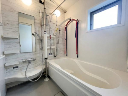 �����@�Ԉ֎q�Ή��ݔ��͓P���\��̂��߁A��������Ƃ�����Ԃň����n���ƂȂ�܂��I
�󋵂ɉ����Đݔ��ύX�\�ȏ_��̂��闁����