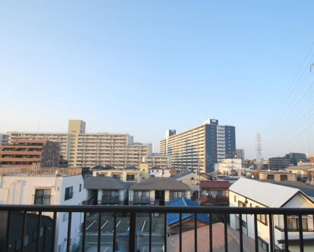 �Z�˂���̒��]�ʐ^�@��ʃo���R�j�[�ŕ����̗ǂ��������ł��B�܂����]���J���Ă���̂ŁA�C���̗ǂ��������ł������ł��ˁB