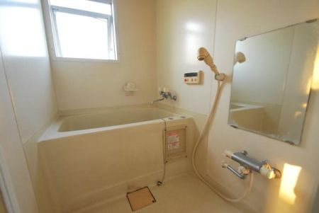 �����@�������薾�邢�����ł��B
���C���΂�����B���ʂ肪�悢�̂ŃJ�r�Ȃǂ̖h�~�ɂȂ�܂��B